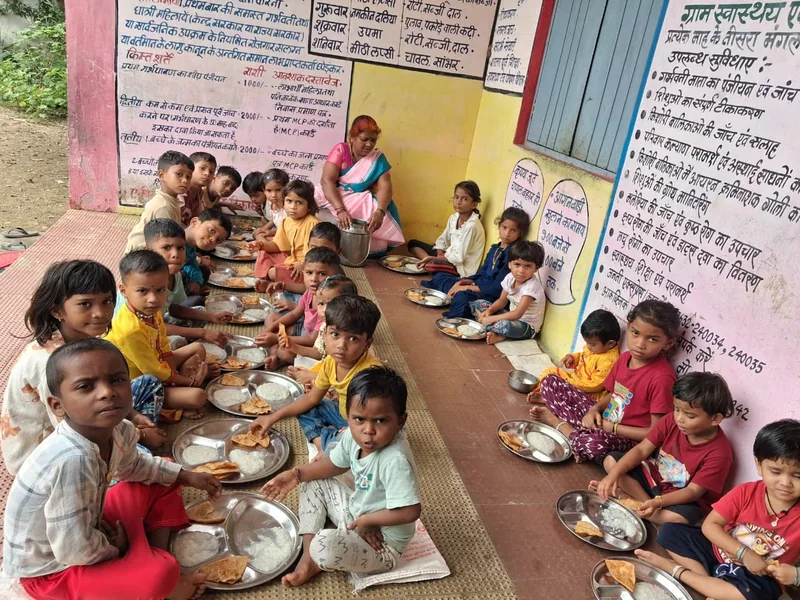 वनांचल के मरीजों के लिए मदद का हाथ, लांजी अस्पताल में समाजसेवियों की सेवा जारी