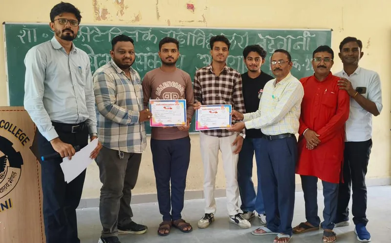 मेरे सपनों का भारत विषय पर भाषण प्रतियोगिता आयोजित